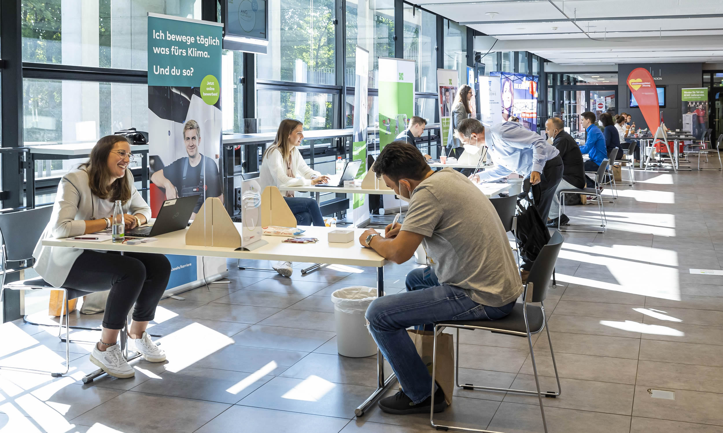 JobSpeedDating_21-1696-ret